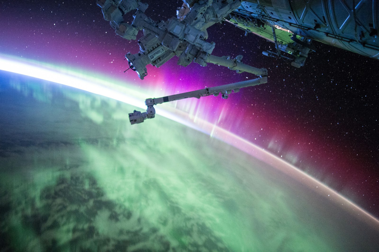 Satellite <br><strong>Services</strong>